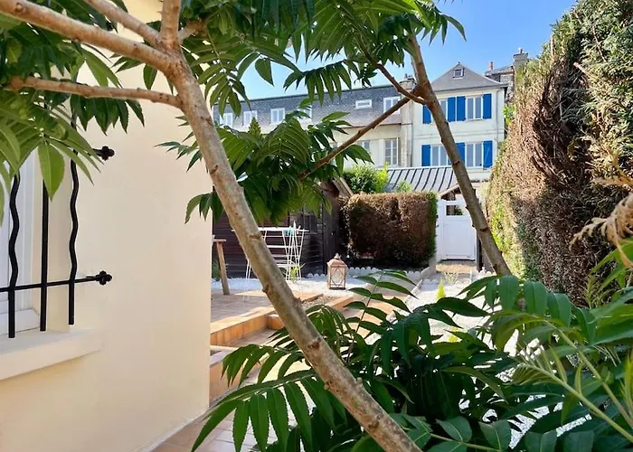 Gare - Le Cabanon Grand Large